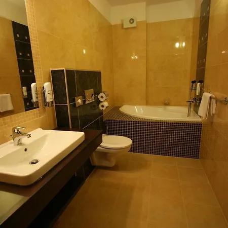 Hotel River