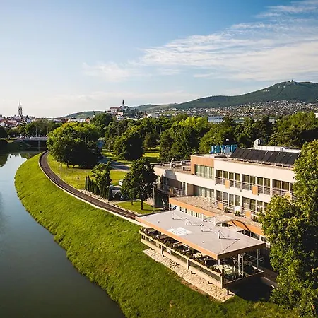 River 4* Nitra