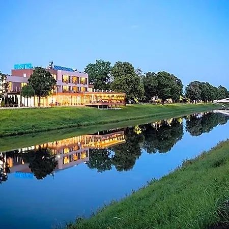 River 4*