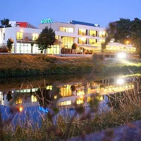 River 4* Neutra